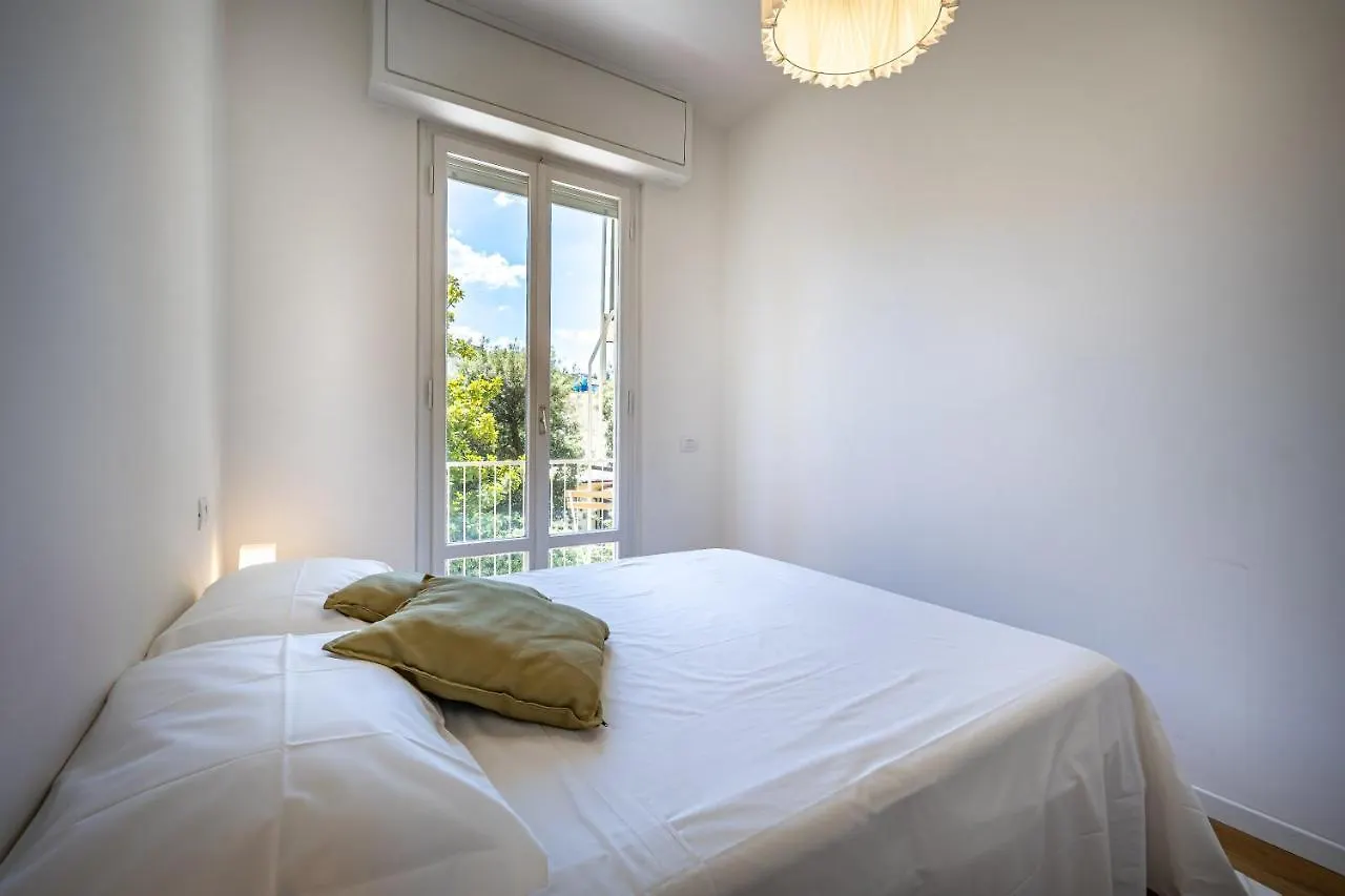 Yid Buonvicini Design Apt In Florence Out Of Ztl 0*,  Italia