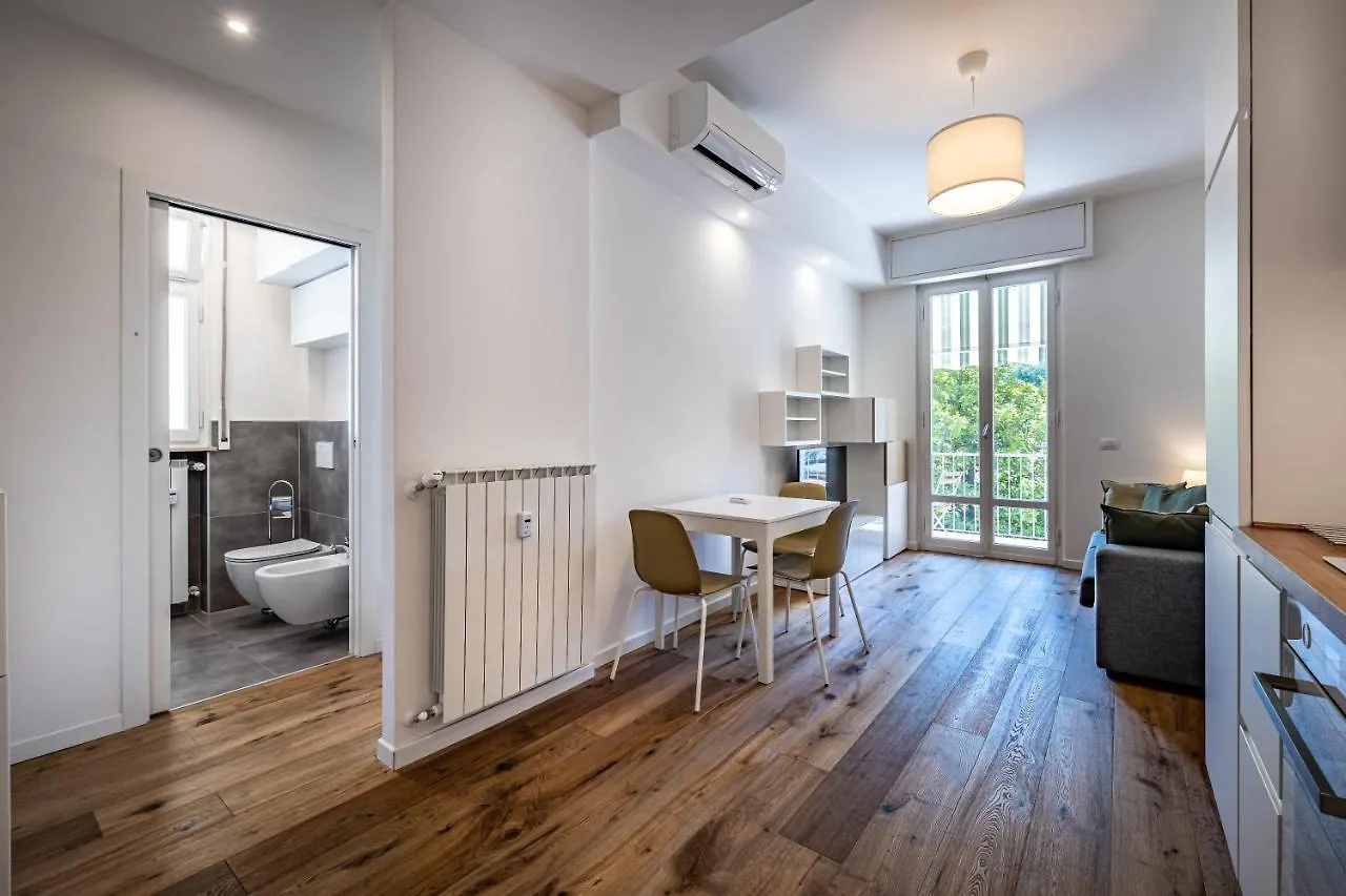 Yid Buonvicini Design Apt In Florence Out Of Ztl 0*,  Italia