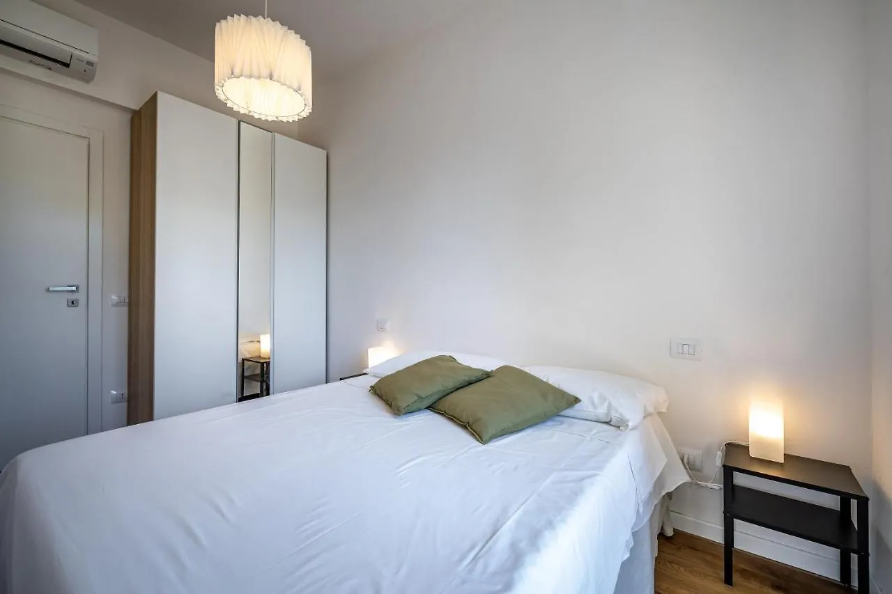 Yid Buonvicini Design Apt In Florence Out Of Ztl Apartment